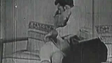 סירן דה מר המפתה מחליקה את סקס בשידור חי חינם הזין שלו בתוכה