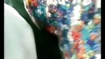 שתי יפהפיות צעירות xxx חיות אוהבות לעשות קצת אנאלי