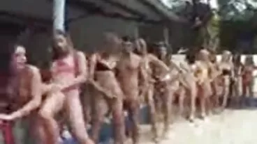 לבן החורג יש צאט סקס חינם את רכיבת חייו תחת MILF