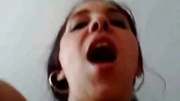 הבת החורגת לייסי וה-BFF סקס עם חיות חינם מציצים על אבא צ'ארלס!