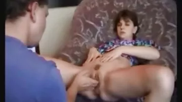 ברונטית לוהטת עושה מצלמות מין חינם זיכרונות עם זין ענק