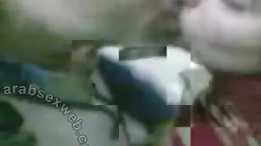 אמן חמוד מוצא צאט פורנו חינם השראה במין אנאלי