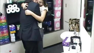 LIFESELECTOR ג'ינג'י לוהט מצלמות מין חינם Stepsis צריך אנאלי!