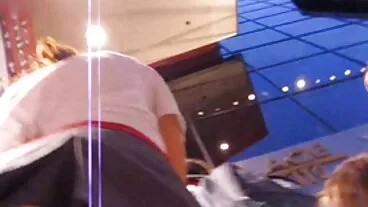 Brazzers: צאט פורנו חינם האחות הסקסית אנג'ל וויקי מקבל זיון חור בתפארת בפורנו HD