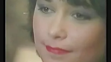 שלישייה אינטנסיבית עם צאט מצלמות חינם שתי בלונדיניות חזה