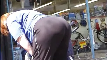 נוער בלונדינית פלטינה מזיין את החבר מצלמות סקס חיות שלה