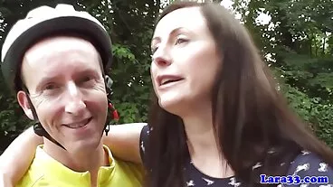 הבעל של יסמין ג'ה התרפק מצלמות סקס לייב
