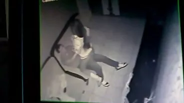 אמא חורגת MILF מצלמות סקס חיות בלונדינית אלכסיס פוקס צריכה זין אמיתי